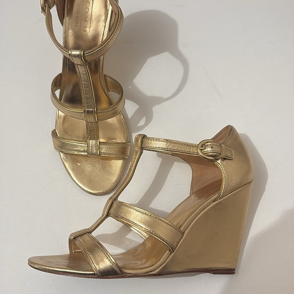 Coach Trixy Gold Metallic Open Toe Gold Strappy Sandals - Picture 3 of 6
